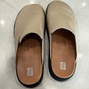 Fitflop barely used mules